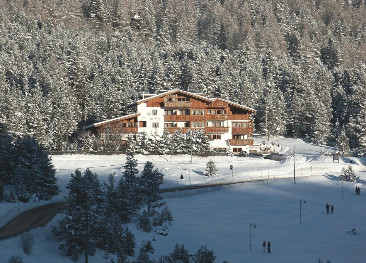 Hotel Ciasa Ai Pini San Cassiano  Zewnętrze zdjęcie