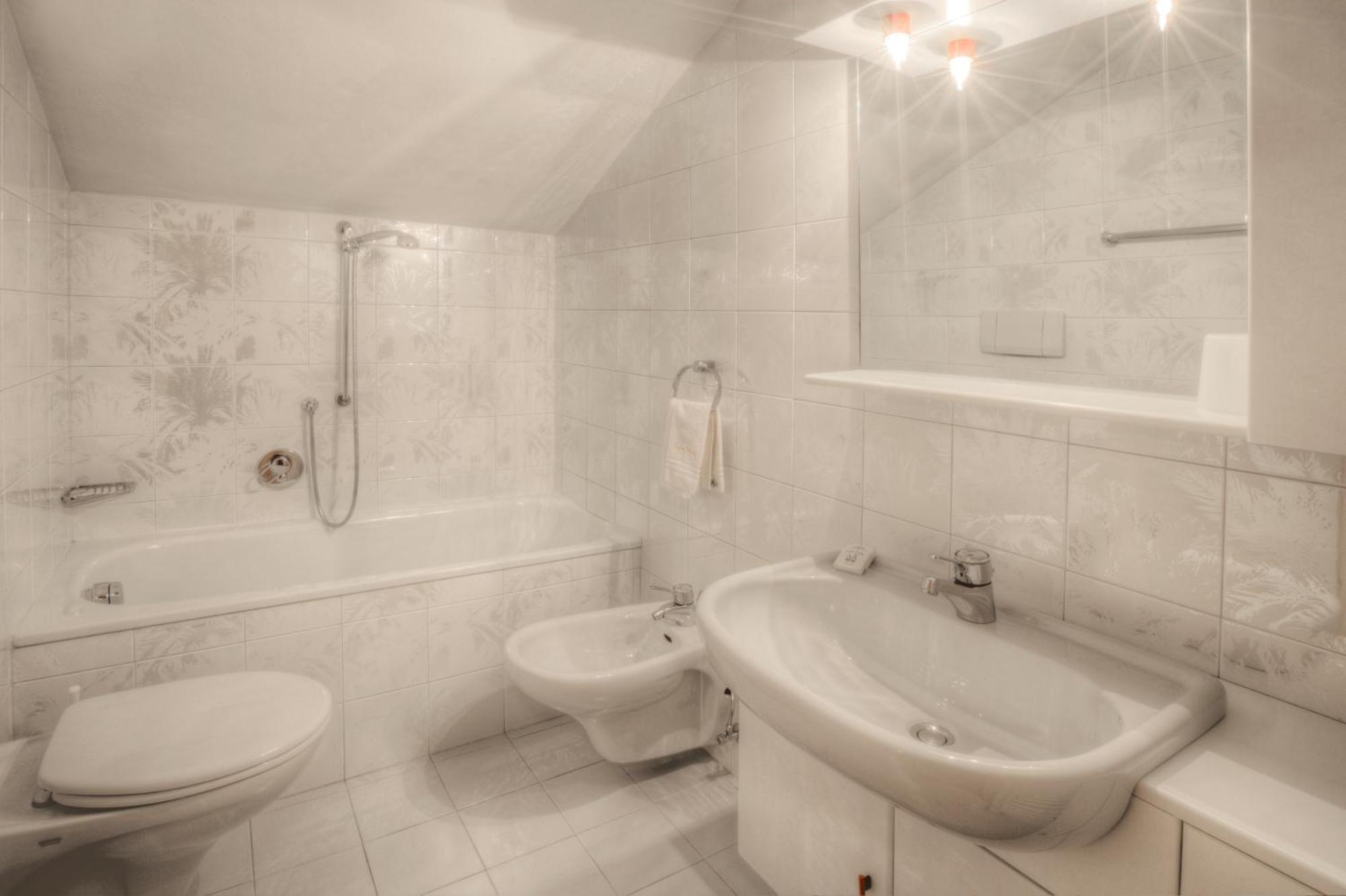 Hotel Ciasa Ai Pini San Cassiano  Zewnętrze zdjęcie