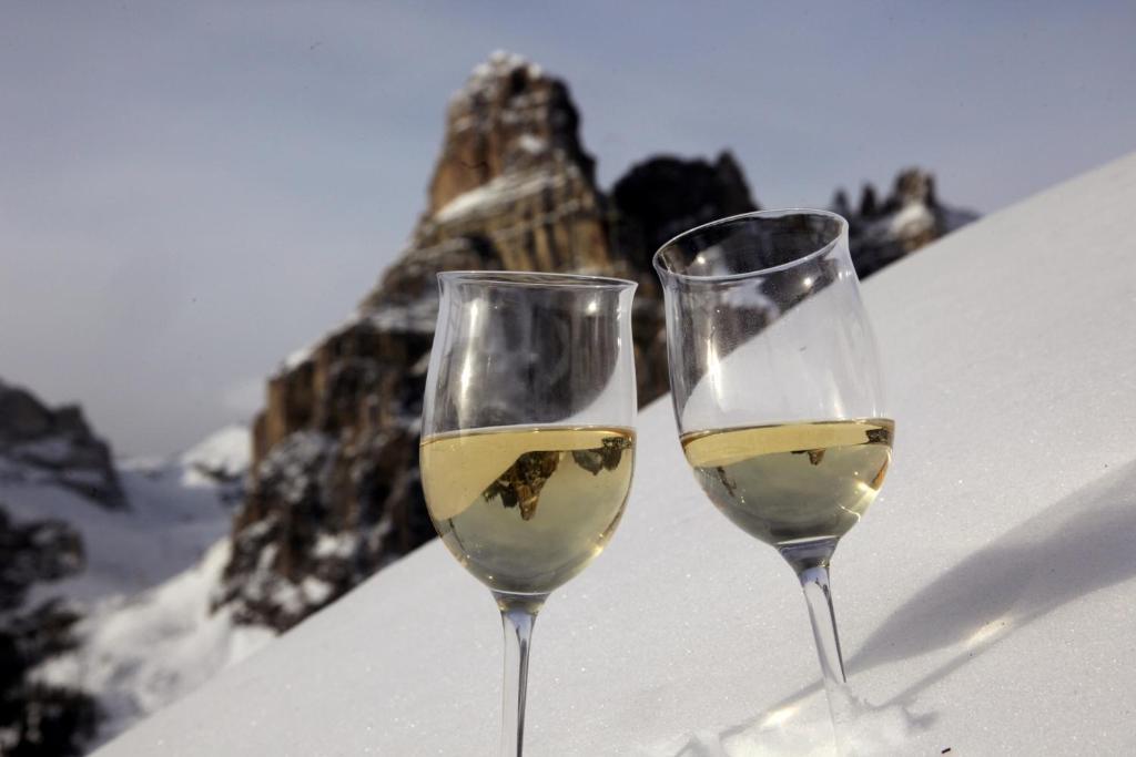 Hotel Ciasa Ai Pini San Cassiano  Zewnętrze zdjęcie